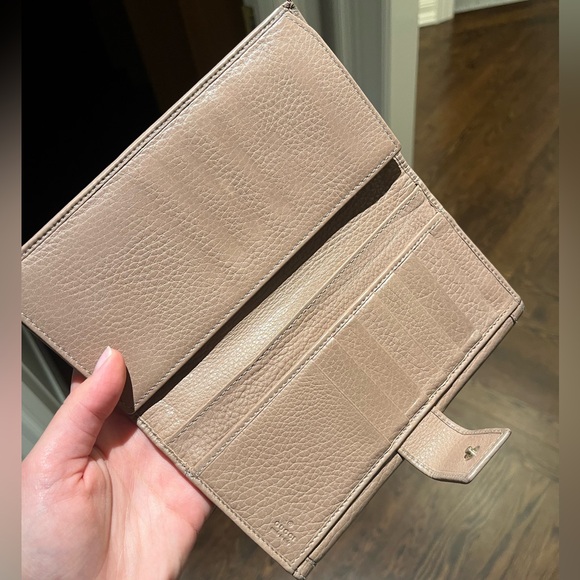 Gucci leather bamboo bow + tassel trifold flap wallet w/ gold hardware - Picture 5 of 8